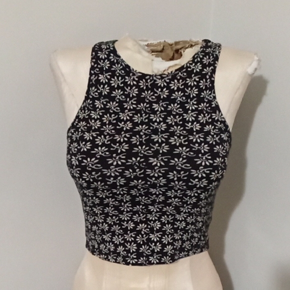 Aeropostale Black and White Floral Tank Top - Picture 1 of 3
